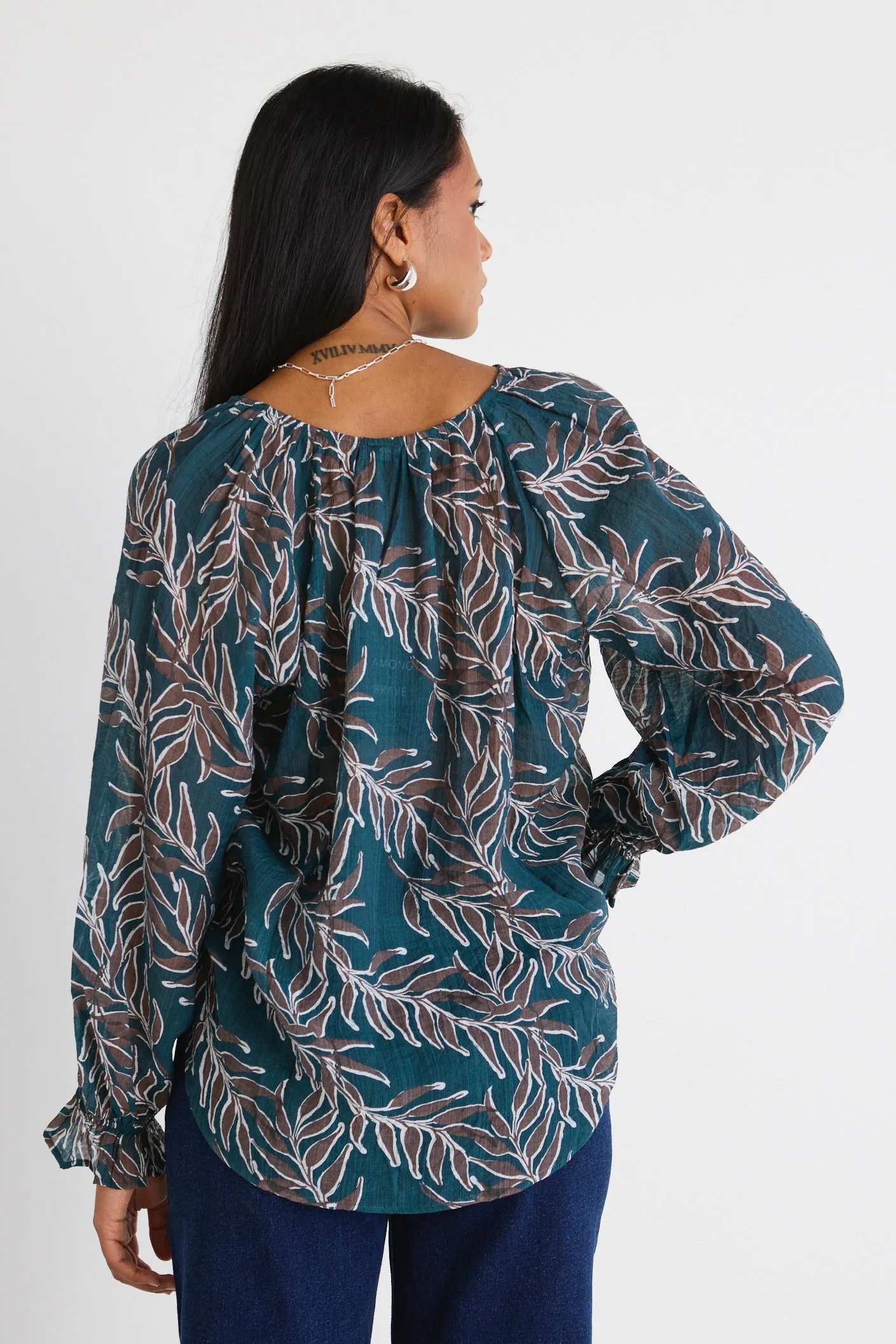 Refine Forest Leaves Pintuck Front LS Top